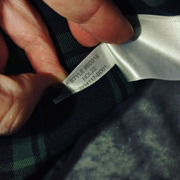 J. Crew Mens Flannel Long-Sleeve‎ Pajama Top in Black Watch Tartan Large Navy pJ - Picture 9 of 10